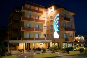  Hotel il Delfino  Сан Винченцо